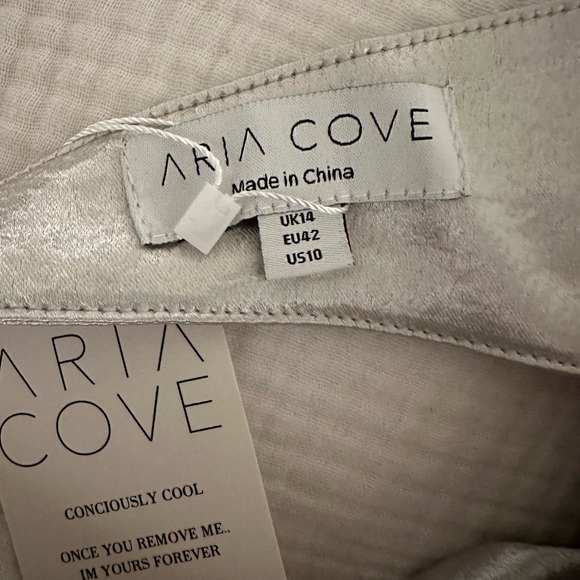 Aria Cove hammered satin bandeau open back maxi dress in silver - Picture 5 of 7